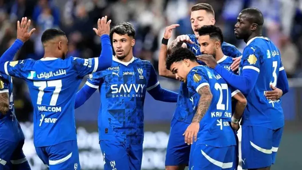 رسميًا.. الاتحاد السعودي يفرض عقوبة مالية على الهلال ويمنعه من المشاركة في السوبر الموسم المقبل بعد انسحابه. رسميًا.. الاتحاد السعودي يفرض عقوبة مالية على الهلال ويمنعه من المشاركة في السوبر الموسم المقبل بعد انسحابه.