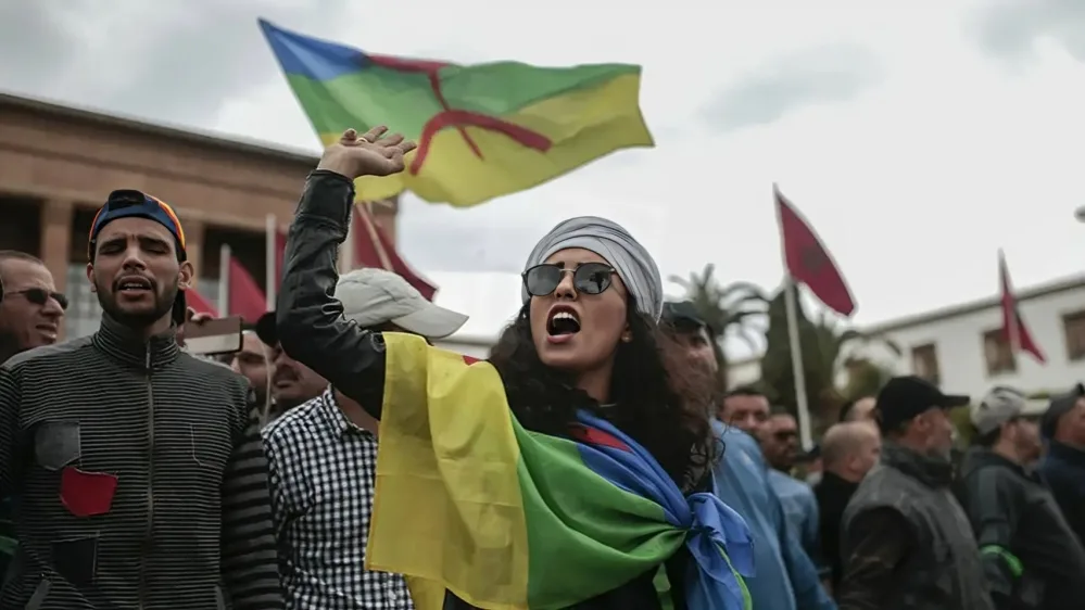 انتخابات 2026: مناقشات تُعزز الدعوة لإتاحة الفرصة لتأسيس الأحزاب الأمازيغية انتخابات 2026: مناقشات تُعزز الدعوة لإتاحة الفرصة لتأسيس الأحزاب الأمازيغية