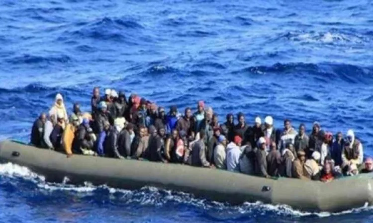 76 شخصًا على الأقل لقوا حتفهم نتيجة غرق قارب مهاجرين قبالة سواحل اليمن 76 شخصًا على الأقل لقوا حتفهم نتيجة غرق قارب مهاجرين قبالة سواحل اليمن
