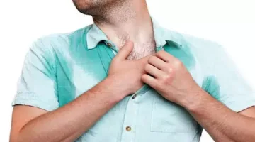 8 أنواع من الملابس التي تسبب التعرق والشعور بالحرارة… تجنبها في الصيف