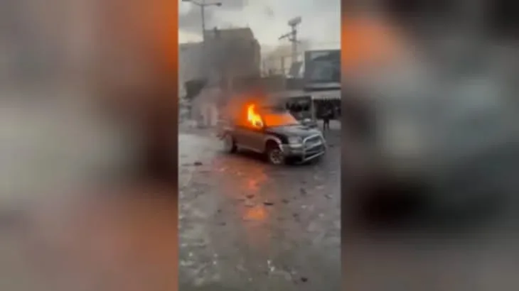 القسام تنفذ حكم الإعدام بحق “سارقي المساعدات” في حي الشيخ رضوان القسام تنفذ حكم الإعدام بحق “سارقي المساعدات” في حي الشيخ رضوان