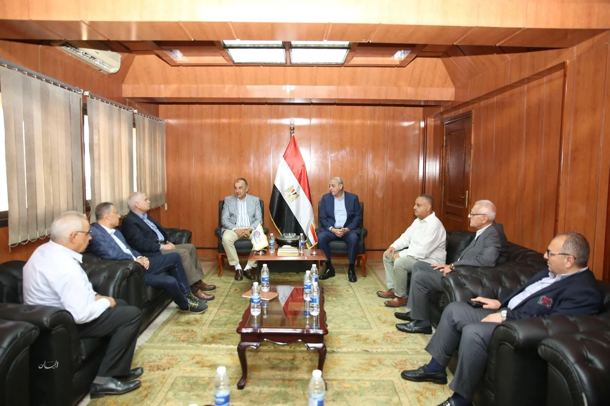 في بداية زيارته لشركة طنطا، وزير قطاع الأعمال يجتمع مع محافظ الغربية ونواب البرلمان في بداية زيارته لشركة طنطا، وزير قطاع الأعمال يجتمع مع محافظ الغربية ونواب البرلمان