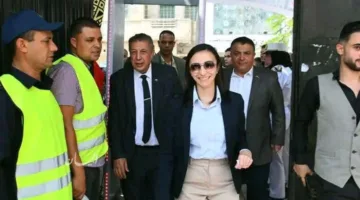 محافظ البحيرة يزور عدة مراكز انتخابية في دمنهور لمتابعة عملية انتخابات مجلس الشيوخ في يومها الأول.