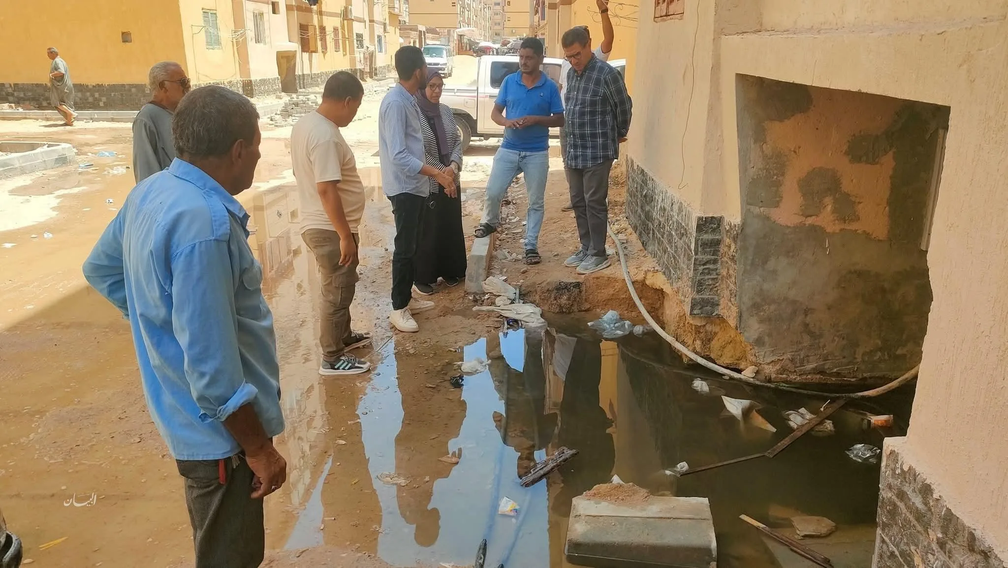 رئيس حي الأربعين يشرف على أنشطة النظافة والتقارير المتعلقة بالمرافق رئيس حي الأربعين يشرف على أنشطة النظافة والتقارير المتعلقة بالمرافق