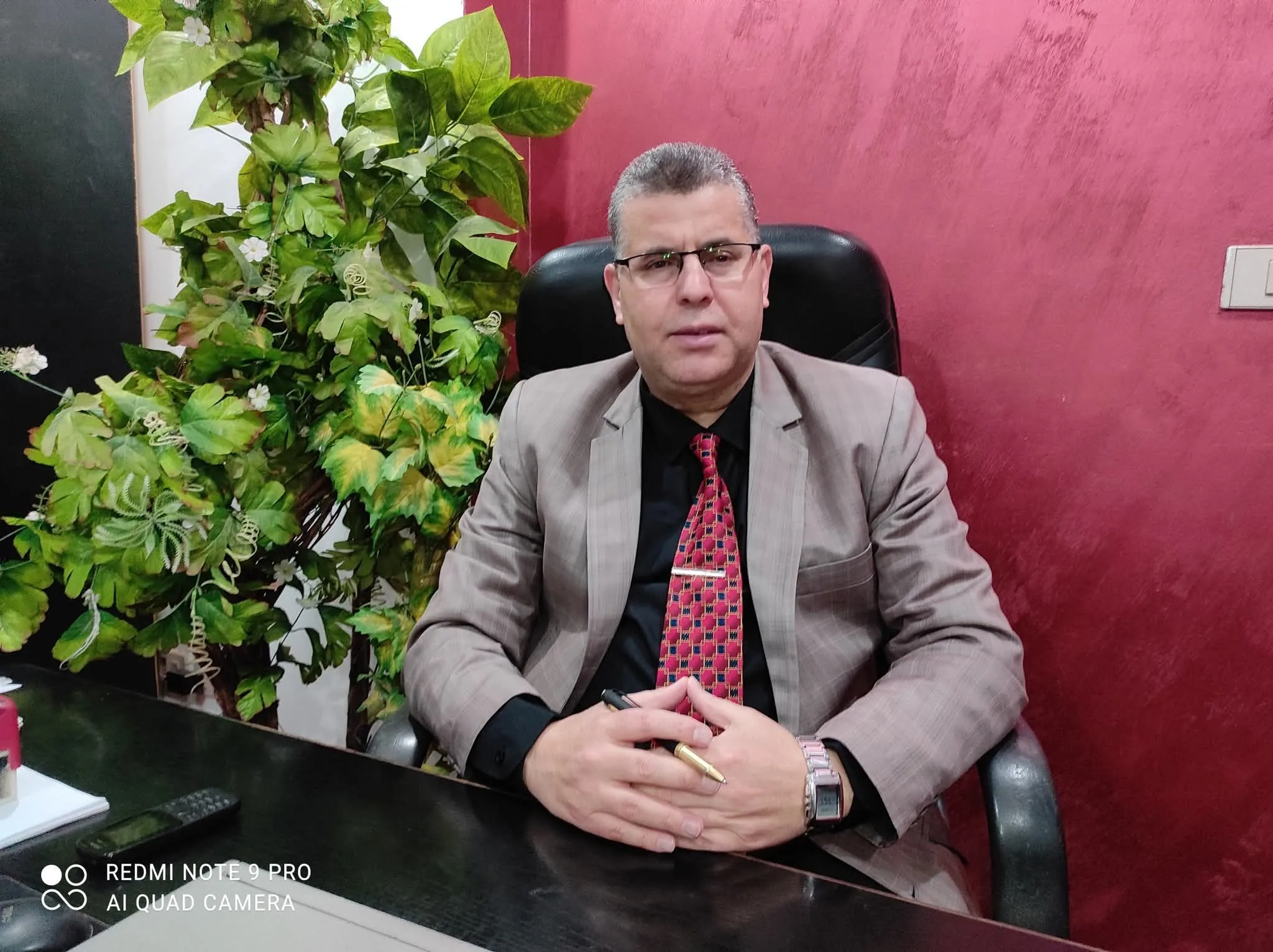حديثها الساحر المباح حديثها الساحر المباح