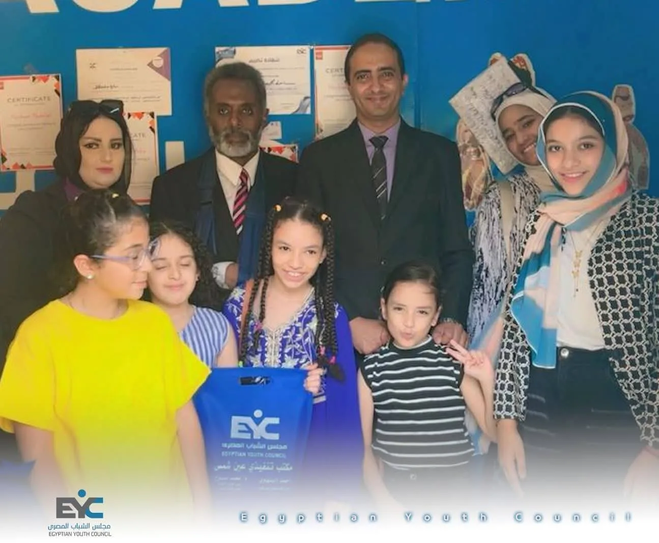 إبراز 50 موهبة من شباب عين شمس في مناسبة تكريم للمبدعين إبراز 50 موهبة من شباب عين شمس في مناسبة تكريم للمبدعين