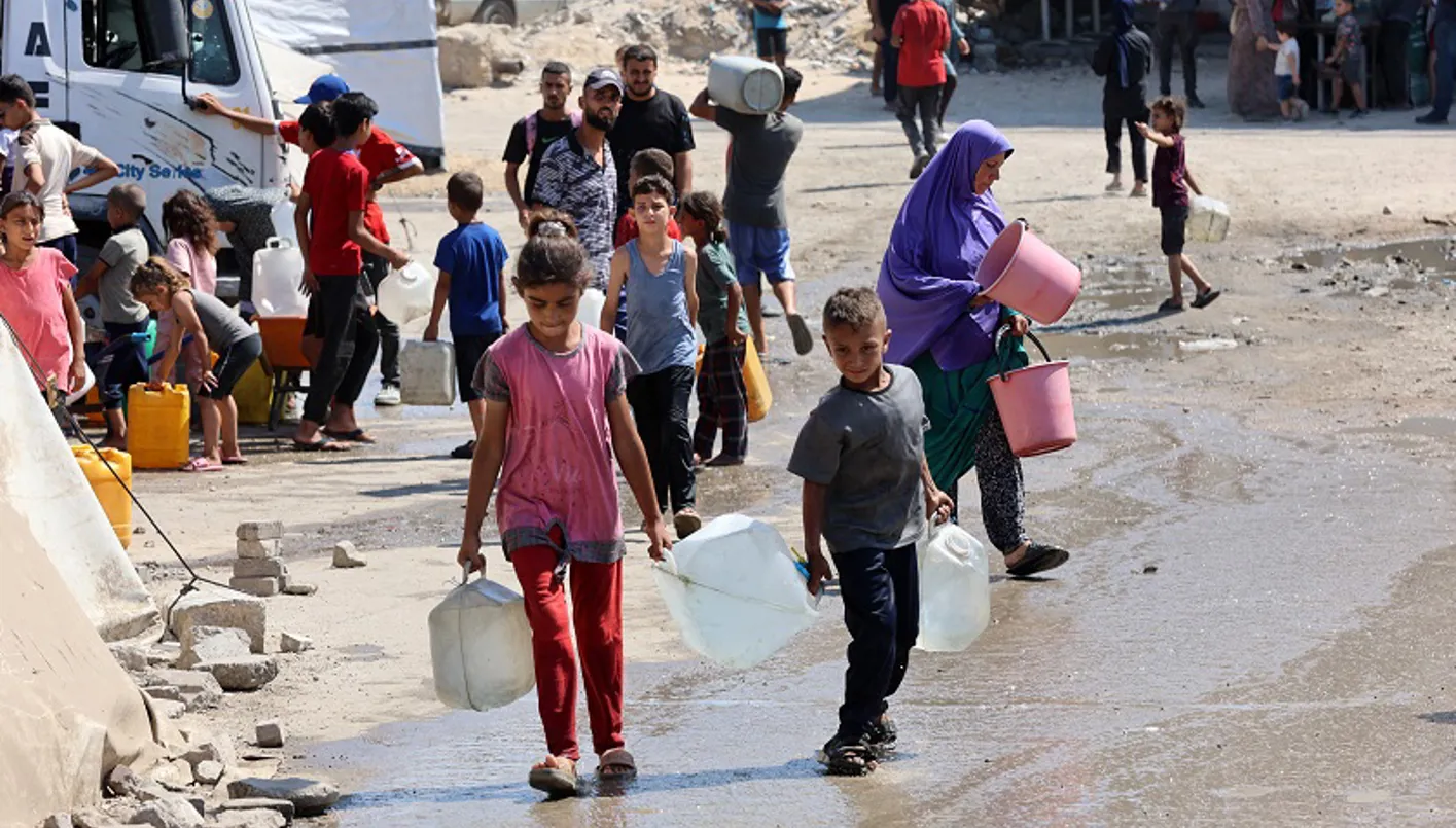 Searching for Water: Children’s Struggle in Gaza Amid Groundwater Contamination and Damaged Infrastructure Searching for Water: Children’s Struggle in Gaza Amid Groundwater Contamination and Damaged Infrastructure