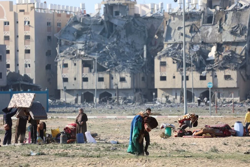 مؤسسة التعليم الفلسطينية: أكثر من 90% من مدارس غزة تعرضت للضرر، و18 ألف طالب و750 معلمًا قتلوا مؤسسة التعليم الفلسطينية: أكثر من 90% من مدارس غزة تعرضت للضرر، و18 ألف طالب و750 معلمًا قتلوا