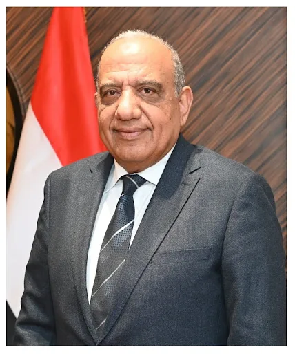 موكب وزير الكهرباء يتعرض لحادث سير على طريق الإسكندرية ونقله إلى مستشفى في الجيزة موكب وزير الكهرباء يتعرض لحادث سير على طريق الإسكندرية ونقله إلى مستشفى في الجيزة