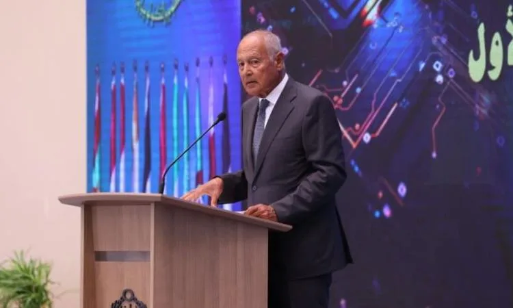 أبو الغيط: الذكاء الاصطناعي يعتبر قوة محورية ومنصة لإطلاق الأفكار الجديدة. أبو الغيط: الذكاء الاصطناعي يعتبر قوة محورية ومنصة لإطلاق الأفكار الجديدة.