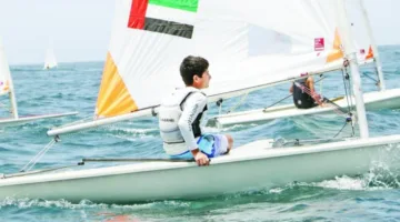 «أبوظبي للإبحار الحديث» تحقّق إنجازات مميزة في معسكر رأس الحد