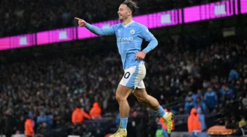 أثليتك: إيفرتون يتفاوض مع مانشستر سيتي بشأن انتقال جريليش