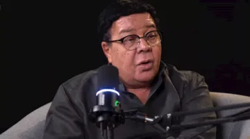 أحمد آدم لمجدي الجلاد: العلمانية والديمقراطية ستُفقد مصر، والقرآن هو الحل