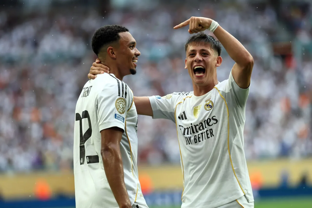 أرنولد يضع مستقبل قائد ريال مدريد في خطر أرنولد يضع مستقبل قائد ريال مدريد في خطر