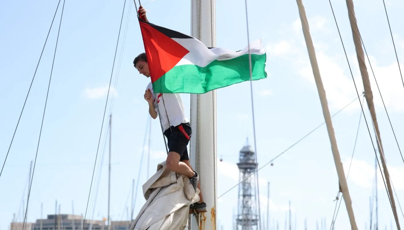 أسطول الدعم العالمي ينطلق غدًا إلى غزة لرفع الحصار الإسرائيلي. أسطول الدعم العالمي ينطلق غدًا إلى غزة لرفع الحصار الإسرائيلي.