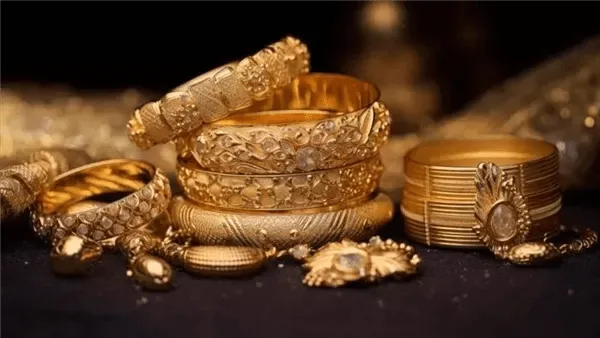 أسعار جرام الذهب في الإمارات بتاريخ 19 أغسطس تستقر وسط انتظار عالمي لسياسات الفيدرالي. أسعار جرام الذهب في الإمارات بتاريخ 19 أغسطس تستقر وسط انتظار عالمي لسياسات الفيدرالي.