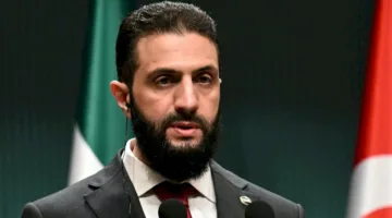 أمريكا تسعى لإزالة اسم الشرع من القائمة السوداء لدخول أراضيها