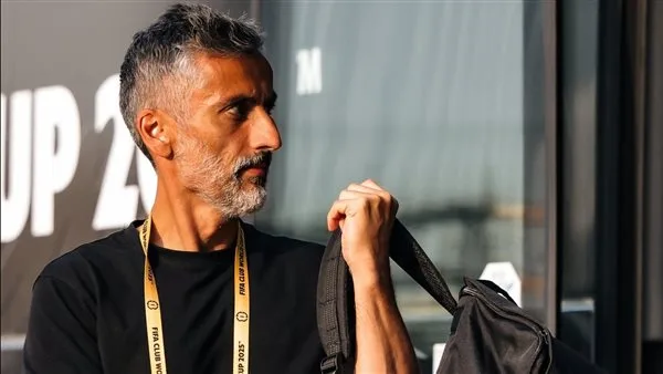 أمير هشام: الأهلي يفكر في إقالة ريبيرو.. ومطالبات بتعيين حسام البدري خلفاً له أمير هشام: الأهلي يفكر في إقالة ريبيرو.. ومطالبات بتعيين حسام البدري خلفاً له