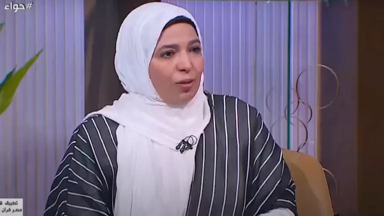 أمينة الفتوى تشرح دلالات طهارة المرأة وقواعد الإفرازات بعد الدورة الشهرية أمينة الفتوى تشرح دلالات طهارة المرأة وقواعد الإفرازات بعد الدورة الشهرية