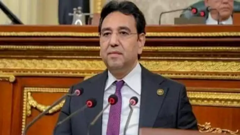 إبادة جماعية.. “مجلس النواب العربي”: السيسي أرسل رسائل واضحة حول الأحداث في