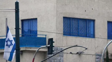 إخلاء موظفي السفارة الإسرائيلية في أثينا بسبب المظاهرات