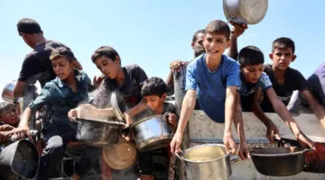 إسرائيل تعزز الحصار وتتجاهل النداءات لإنهاء تجويع غزة