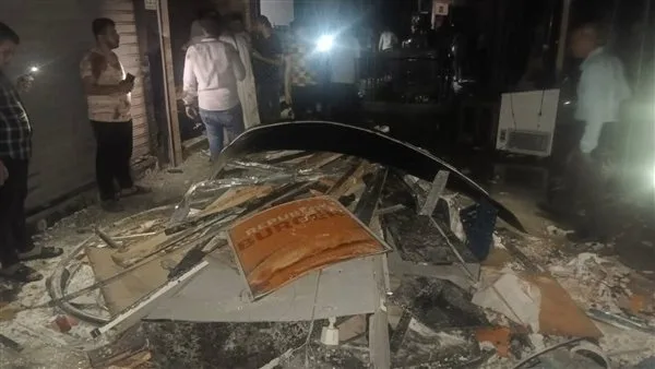 إصابة 13 فردًا جراء انفجار اسطوانة غاز في مطعم بسوهاج إصابة 13 فردًا جراء انفجار اسطوانة غاز في مطعم بسوهاج