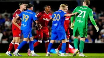 إصابة مشجع بسبب صراع بين 16 لاعبًا.. ما التفاصيل؟