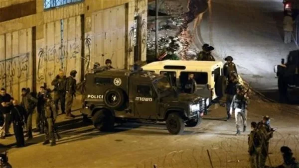 إعلام عبري: الجيش يمنع تداول المعلومات حول الاشتباكات في حي الزيتون وفقدان 4 جنود في غزة. إعلام عبري: الجيش يمنع تداول المعلومات حول الاشتباكات في حي الزيتون وفقدان 4 جنود في غزة.