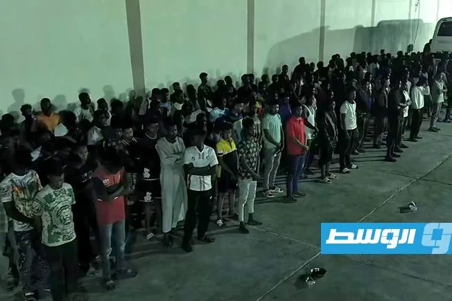 إلقاء القبض على 350 مهاجراً غير شرعي خلال عملية أمنية في طبرق إلقاء القبض على 350 مهاجراً غير شرعي خلال عملية أمنية في طبرق