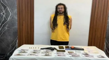 إلقاء القبض على صانع محتوى لنشره فيديوهات تتعارض مع القيم والمبادئ الأسرية.