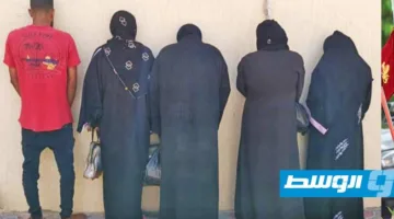 إلقاء القبض على مجموعة نسائية في أجدابيا تقوم بابتزاز الشباب عبر وسائل التواصل الاجتماعي