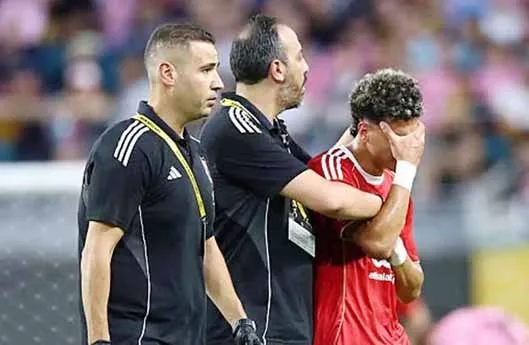 إمام عاشور يتغيب عن الأهلي في المباريات الثلاثة الأولى من الدوري الجديد