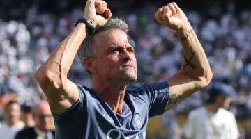 إنريكي قبل مواجهة برشلونة: مشاعري تتأرجح بين الذكريات والتحدي