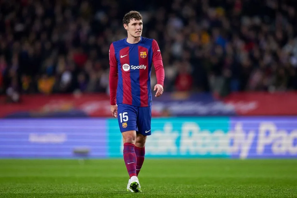 إينيجو مارتينيز يمنع لاعب برشلونة من الانتقال بعيدًا إينيجو مارتينيز يمنع لاعب برشلونة من الانتقال بعيدًا