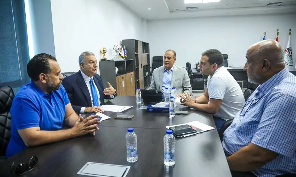 اتحاد الكرة يُعلن التوصل إلى اتفاق مع الزمالك بشأن تسوية الديون وتسجيل الصفقات الجديدة. اتحاد الكرة يُعلن التوصل إلى اتفاق مع الزمالك بشأن تسوية الديون وتسجيل الصفقات الجديدة.