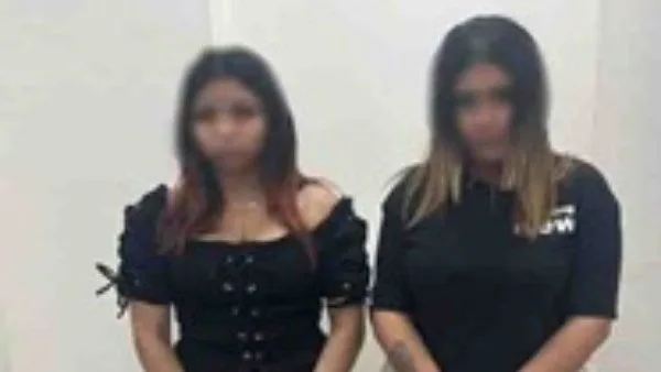 احتجاز صانعتَي المحتوى “فراولة وتفاحة” بتهمة نشر محتوى غير لائق احتجاز صانعتَي المحتوى “فراولة وتفاحة” بتهمة نشر محتوى غير لائق