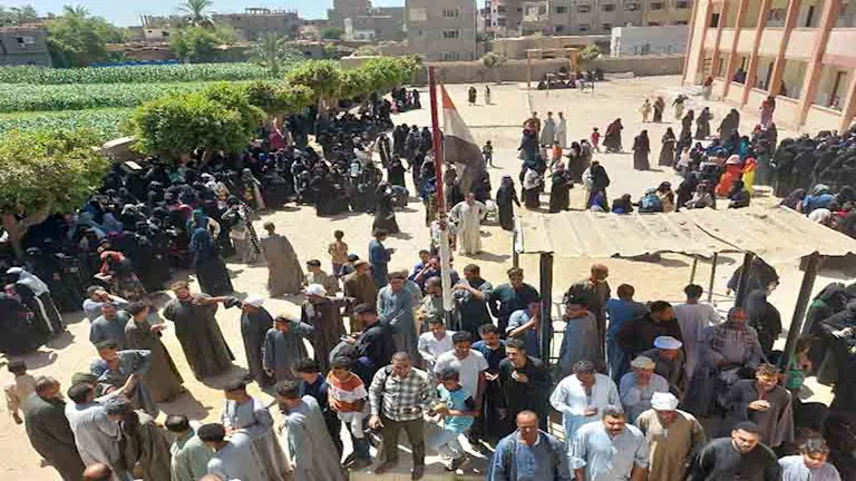 احتفال ديمقراطي في سوهاج: كثافة وحماس ملحوظان في انتخابات الشيوخ – فيديو وتفاصيل احتفال ديمقراطي في سوهاج: كثافة وحماس ملحوظان في انتخابات الشيوخ – فيديو وتفاصيل