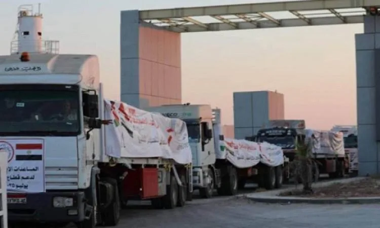 استئناف تدفق المساعدات الإنسانية إلى الفلسطينيين في قطاع غزة استئناف تدفق المساعدات الإنسانية إلى الفلسطينيين في قطاع غزة