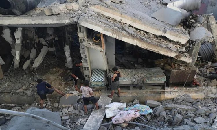 استشهاد ثلاثة فلسطينيين نتيجة قصف إسرائيلي على شمال غزة استشهاد ثلاثة فلسطينيين نتيجة قصف إسرائيلي على شمال غزة