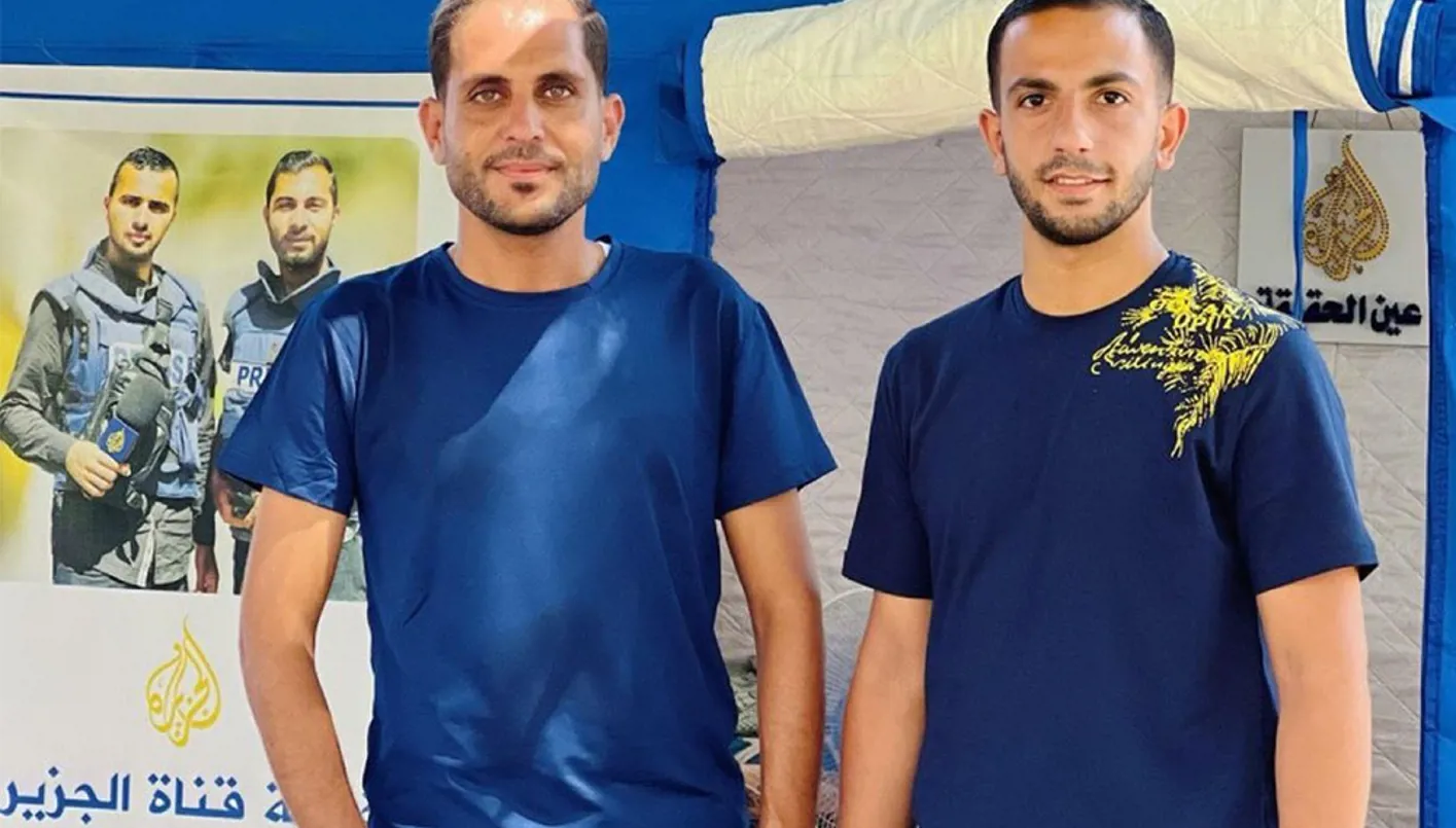 استشهاد مراسلي الجزيرة ومصورين جراء قصف إسرائيلي استهدف خيمة الصحافيين في غزة استشهاد مراسلي الجزيرة ومصورين جراء قصف إسرائيلي استهدف خيمة الصحافيين في غزة