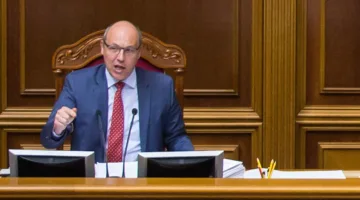 اغتيال رئيس سابق للبرلمان الأوكراني برصاص في غرب أوكرانيا