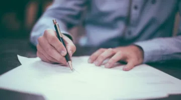 اكتشف القواعد والمتطلبات لعملية تصفية الشركات في الإمارات