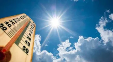 الأرصاد: حالة الطقس اليوم حارة ورطبة خلال النهار ومعتدلة ليلاً، ودرجة الحرارة العظمى في القاهرة تصل إلى 35 درجة.