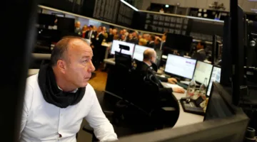 الأسواق الأوروبية تتخذ الحذر في انتظار محادثات أوكرانيا عقب قمة واشنطن – موسكو