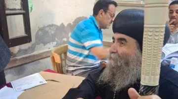 الأنبا يوأنس أسقف أسيوط يُمارس حقّه في انتخابات «الشيوخ» ويشدد على أهمية التصويت كالتزام وطني.