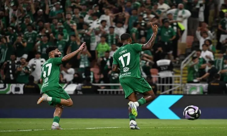 الأهلي يحقق انتصارًا على نيوم بهدف واحد دون رد في دوري روشن السعودي الأهلي يحقق انتصارًا على نيوم بهدف واحد دون رد في دوري روشن السعودي