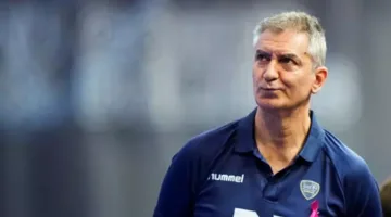 الإسباني فرناندو يشرف على تدريبات منتخب الناشئين تحضيرًا لكأس العالم لكرة اليد