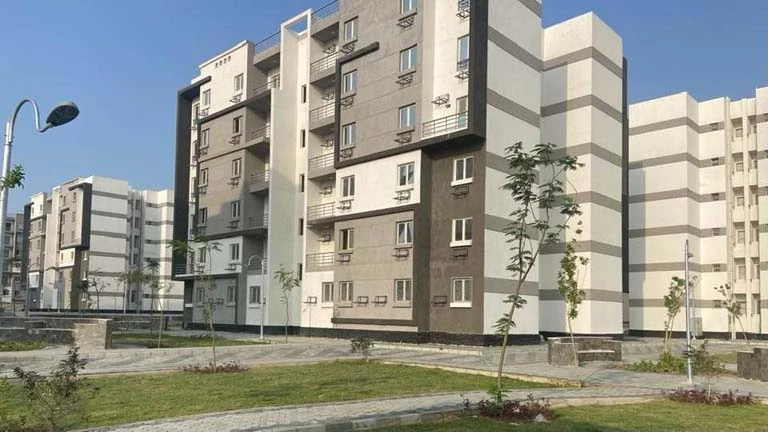الإسكان تعلن عن كراسة شروط لطرح 2333 قطعة أرض سكنية في 18 مدينة جديدة غدًا. الإسكان تعلن عن كراسة شروط لطرح 2333 قطعة أرض سكنية في 18 مدينة جديدة غدًا.