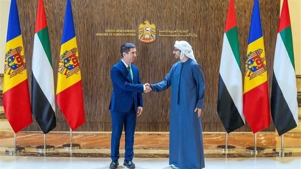 الإمارات ومولدوفا تتناولان تعزيز التعاون الثنائي وتوقيع اتفاقية لإعفاء متبادل من التأشيرات.